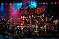 drumlet auf der Bühne des Musikhaus Taunus